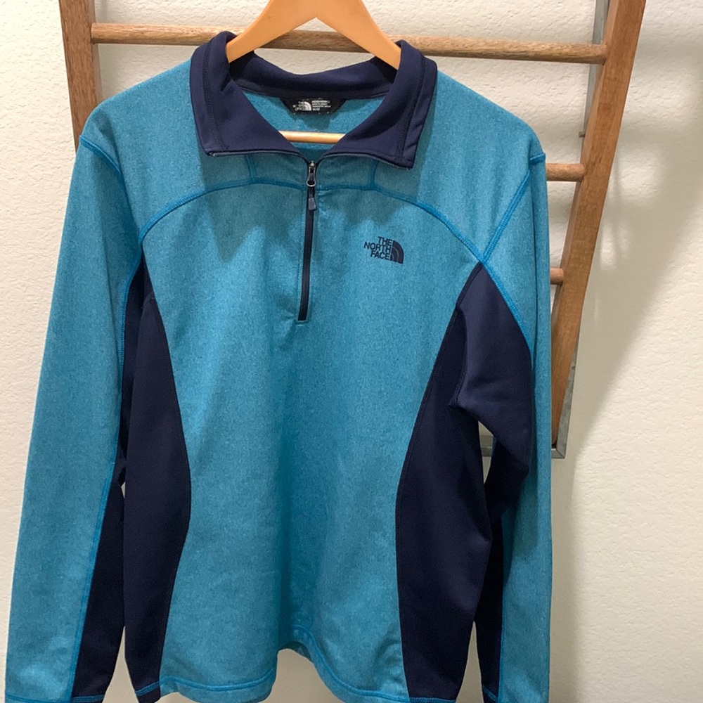 The North Face Men’s M half zip pullover